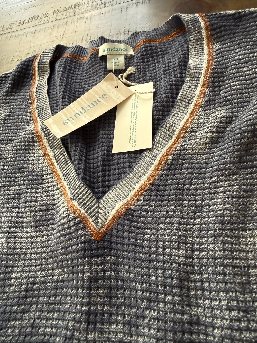 Sundance Women’s V-Neck Washed Slate Gray Long Sleeve Sweater - Picture 6 of 9